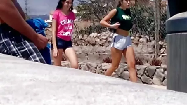 若いカミングで彼女の口の彼女のボーイフレンド エロ 動画 女の子 むけ
