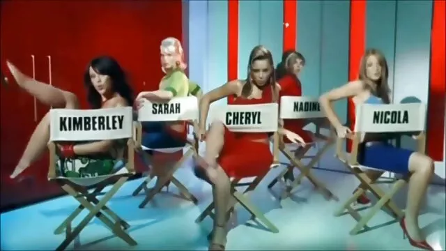 クラウン40年の裸のSkypeと彼女はネット上にあります 無料 女性 向 エロ 動画